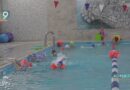«Как рыбы в воде»: более 7 тыс. школьников научились плавать благодаря городской программе