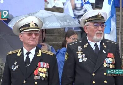 Всегда в строю: в День ВМФ военные моряки прошли праздничным маршем по набережной