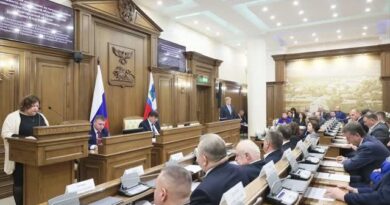 Александр Шуваев представил новый состав областного правительства Александр Шуваев представил новый состав областного правительства
